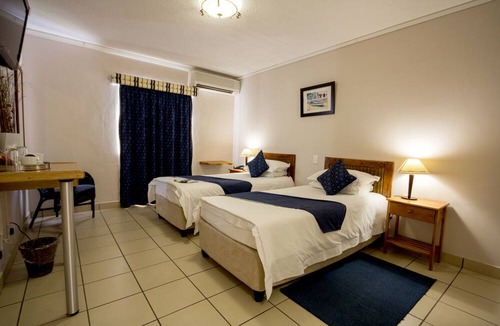 Upington Hotel | Desert Palace Hotel & Casino Resort