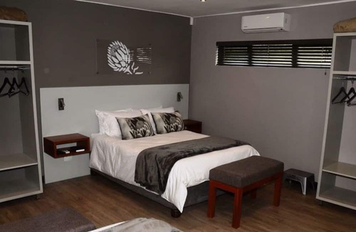 Langenhoven Park House | Tsessebe Guesthouse