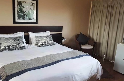 Langenhoven Park House | Tsessebe Guesthouse