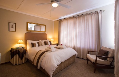Worcester House | Damas