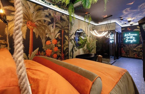 Greater Johannesburg Metropolitan Area Hotel | Mint Hotel Sandhurst