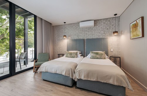 Green Point Hotel | The Tree House Boutique Hotel