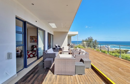 Camps Bay Villa | The Blue Emerald