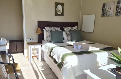 Hilton House | King's Hill Guest House