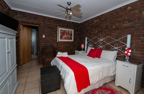 Aliwal North Cabin | SUN DOWN LODGE & CONFERENCE