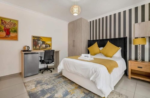 Greater Johannesburg Metropolitan Area House | Zinziluxe Guesthouse