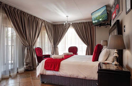 Middelburg House | The Orion Guest House