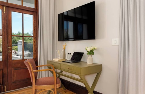 Fresnaye Bed & Breakfast | Disandt House by Neighbourgood