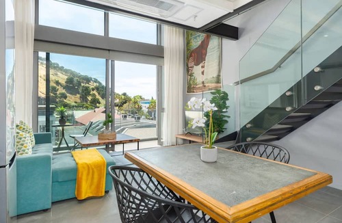 Bo'Kaap Apartment | Stylish 1bed Secure Mountain Views
