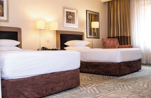 Greater Johannesburg Metropolitan Area Hotel | Royal Majestic Hotel