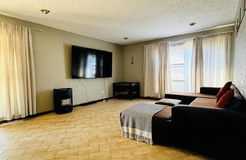Woodmead House | Villa Picasso - 2 Bed Villa