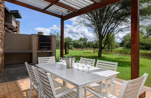 Sterkrivier Hotel | Monomotapa Village
