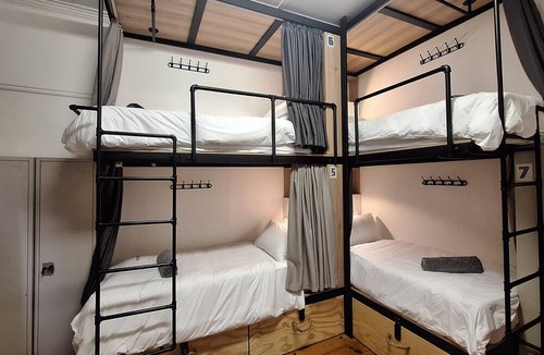 Wynberg Hostel | BIM Backpackers In Muizenberg