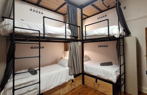 Wynberg Hostel | BIM Backpackers In Muizenberg