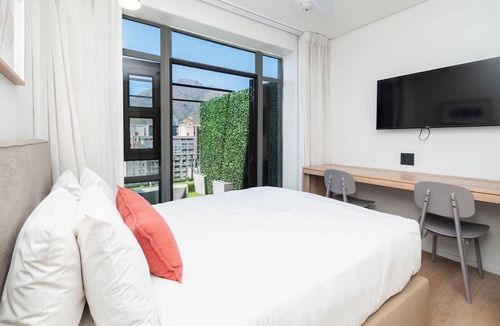 Cape Town City Centre Hotel | Habitat Aparthotel by Totalstay