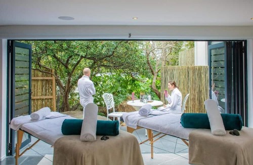Hout Bay Hotel | Vida Nova Retreat