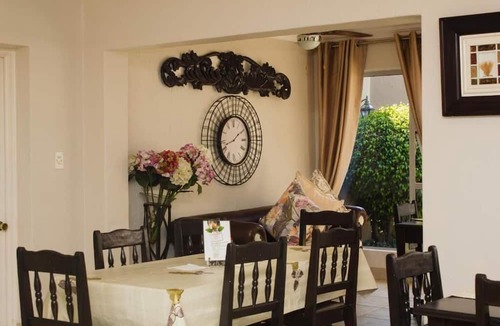 Greater Johannesburg Metropolitan Area Bed & Breakfast | Oaklands inn and Conference centre