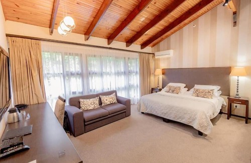 Summerstrand Hotel | The Kelway Hotel