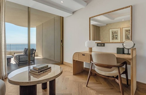 Sea Point Hotel | The Cole Boutique Hotel & Spa