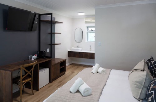 Paarl Bed & Breakfast | Skinkikofi Guest House