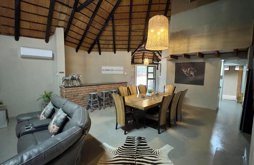 Marloth Park Bed & Breakfast | Singwe Private Safari lodge