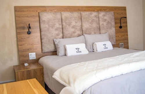 Welkom House | Kololo at 399 Guesthouse & Conference