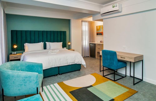 Cape Town City Centre Hotel | 9 On Barrack
