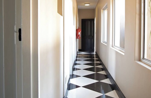 Tsantsabane House | Stay