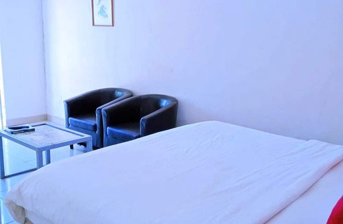 Port Elizabeth Central House | Steps Guest House