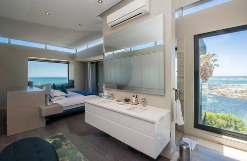 Camps Bay Hotel | Living Hotel Lions Eye