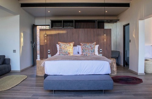 Moses Kotane Cabin | Umoya Safari Lodge - All Inclusive