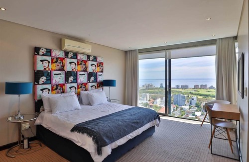 Green Point House | Ocean View 3-bedroom house Green Point Cape Town
