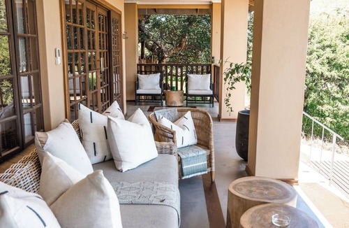 Hluhluwe Cabin | Duiker Game Lodge