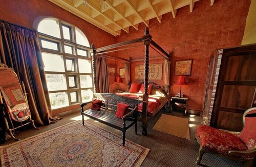 George Bed & Breakfast | Bygracealone Manor
