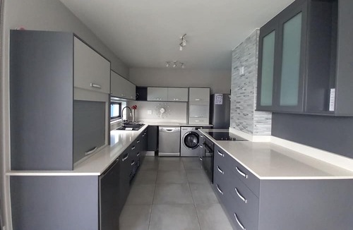 Mossel Bay House | 85th On Wigget, Apartment unit 10 with private plunge pool and seaview