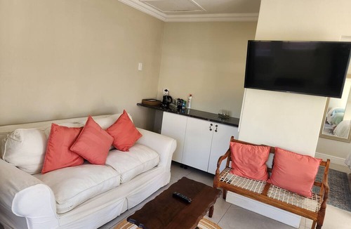 Durbanville House | Schoongezicht Guesthouse