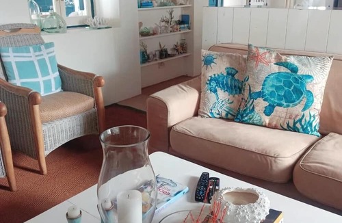 Struisbaai Cottage | 5 Bedroomed Fisherman's Cottage in Struis Bay