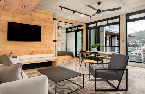 Cape Town City Centre Hotel | Neighbourgood Harrington