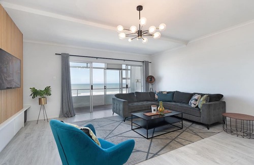 Strand Apartment | Searenity