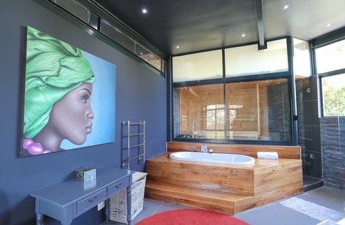 Redhill Villa | Extraordinary Villa in Cape Town. Perfect for a group trip or large family