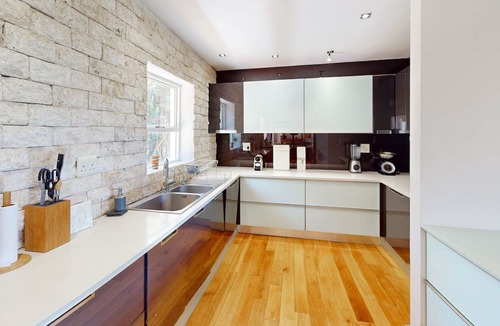 Redhill Villa | Extraordinary Villa in Cape Town. Perfect for a group trip or large family
