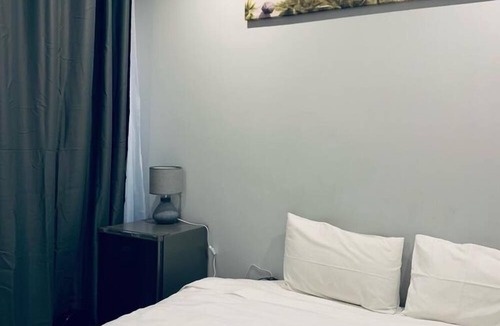 Flora Park Hotel | Semeni Asante Getaway