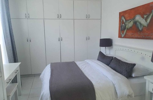 Essenwood House | Esselmont Guest House