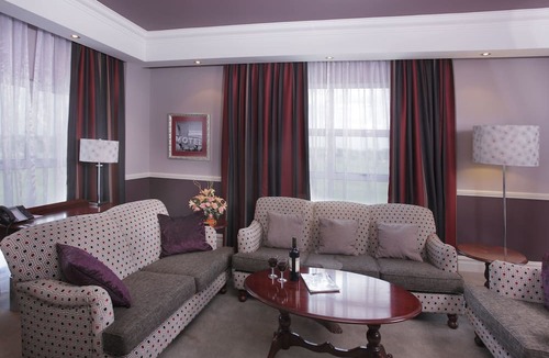 Secunda Hotel | Graceland Hotel