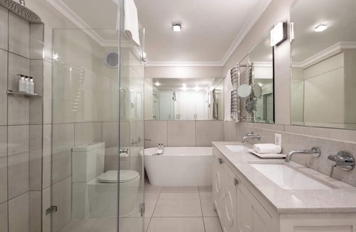 Constantia Hotel | The Cellars-Hohenort