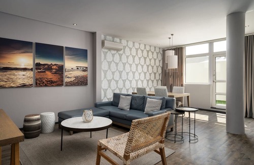 Sea Point Hotel | Protea Hotel by Marriott Cape Town Sea Point