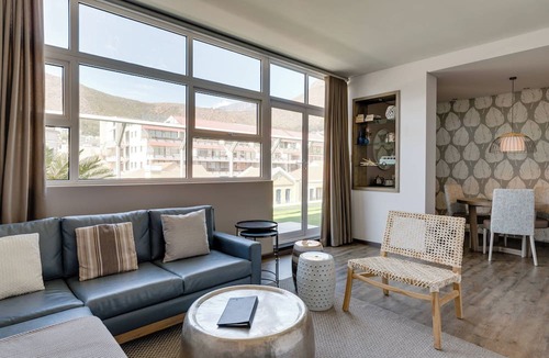 Sea Point Hotel | Protea Hotel by Marriott Cape Town Sea Point