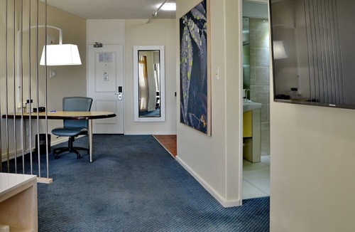 Braamfontein Hotel | The Parktonian All Suite Hotel