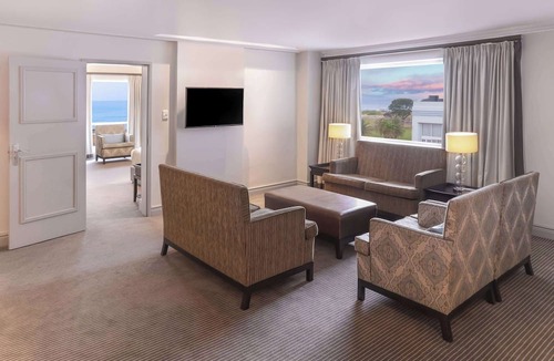 Pollok Beach Hotel | Southern Sun The Marine