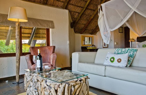 Madikwe Game Reserve Cabin | Tau Game Lodge